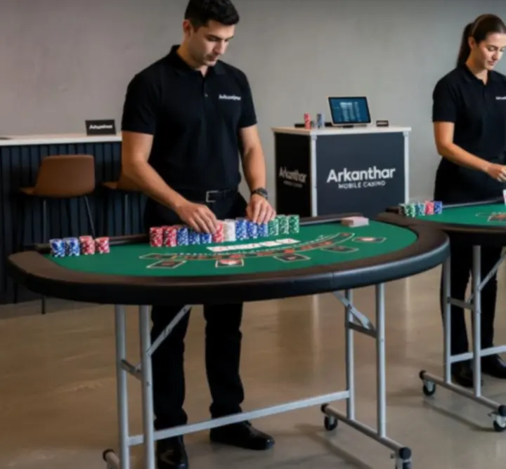 Klimatyczny stół pokerowy podczas eleganckiego eventu
